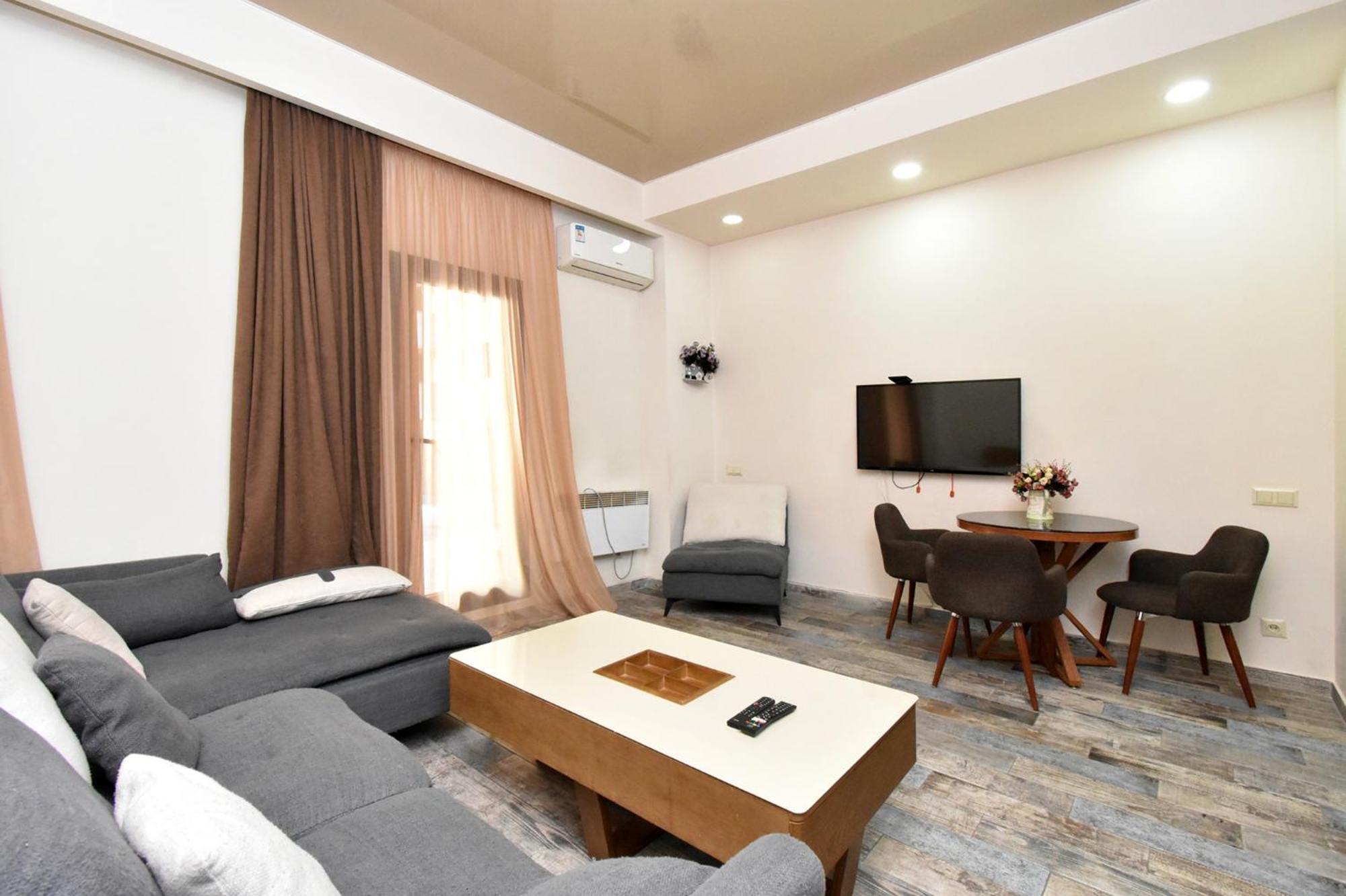 Yars Apartments Yerevan Exterior photo